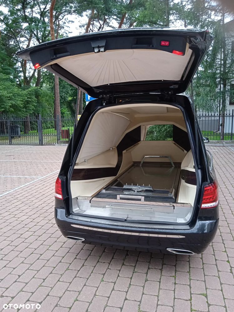 Mercedes-Benz Klasa E - 8