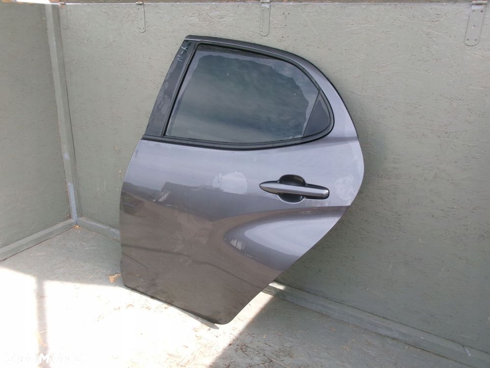 toyota yaris drzwi tylne lewe tył - 2