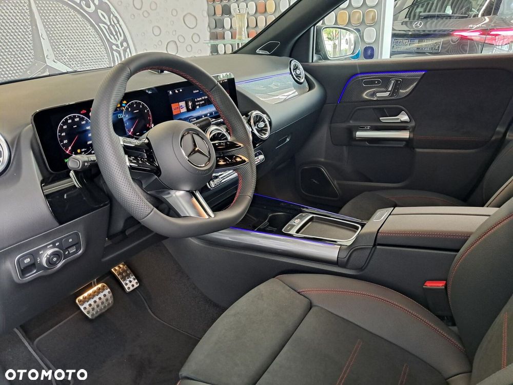 Mercedes-Benz GLA - 35