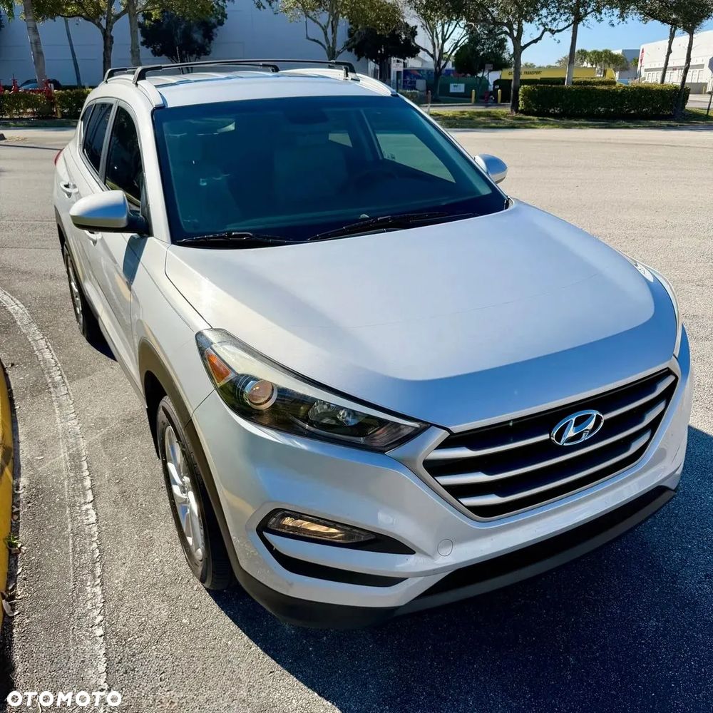 Hyundai Tucson - 4