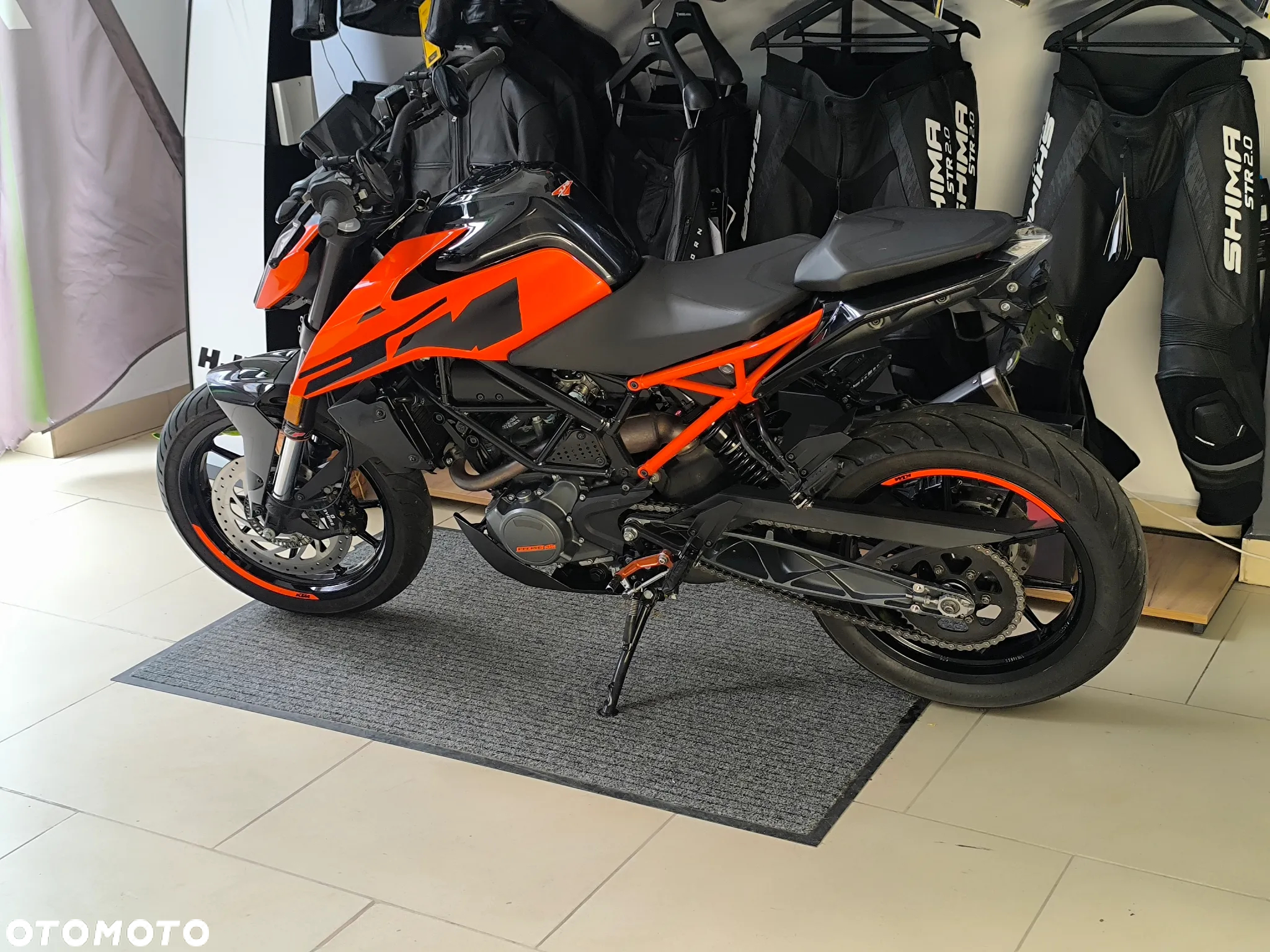 KTM Duke - 4