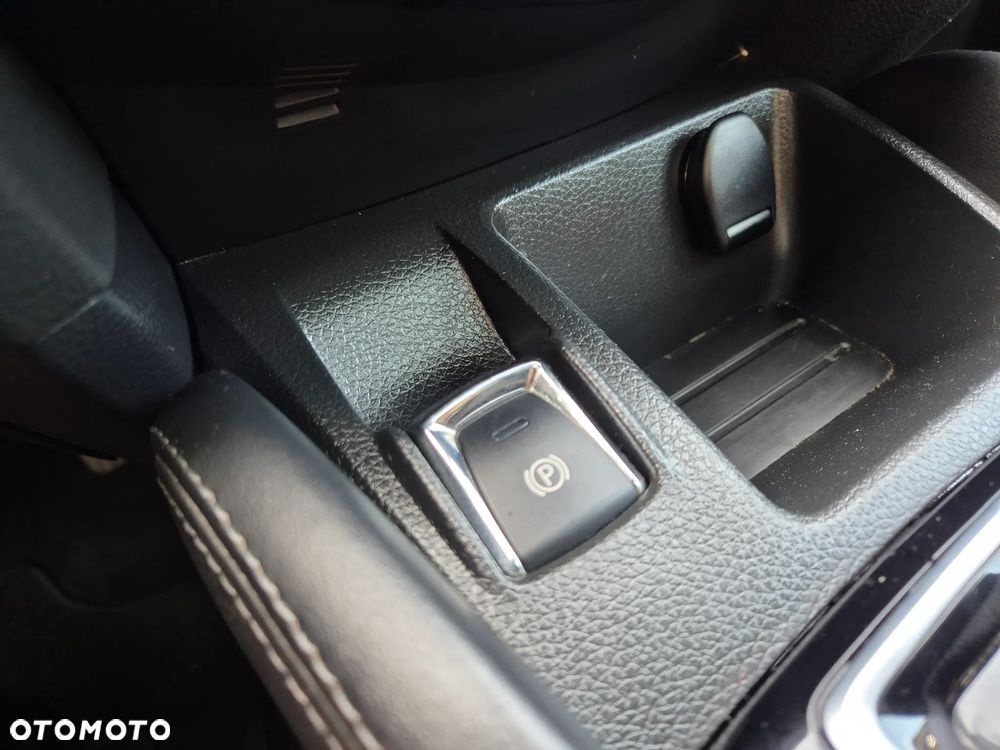 Nissan Qashqai 1.6 DCi Tekna+ Xtronic - 33