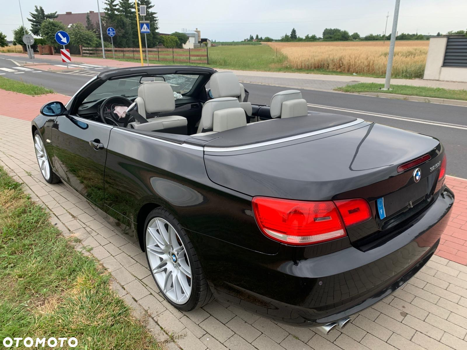 BMW Seria 3 325d DPF Cabrio - 2