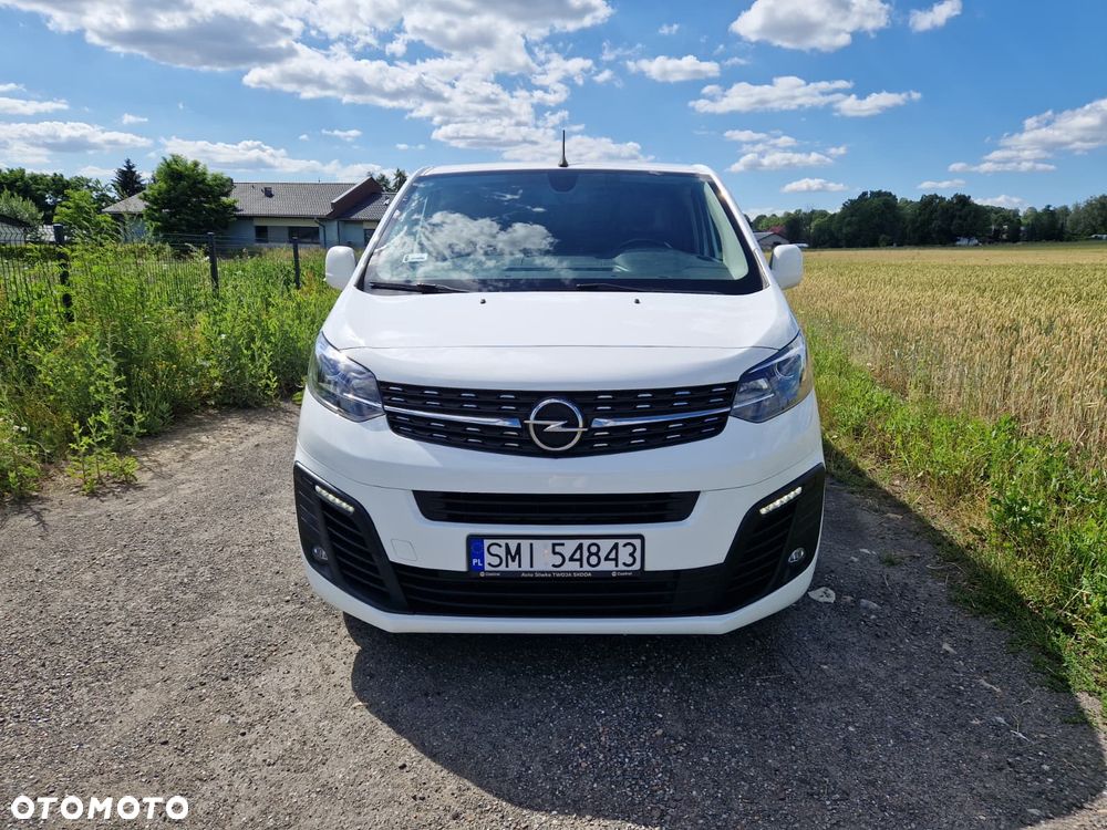 Opel Vivaro - 1
