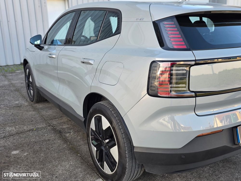 Volvo EX30 69 kWh Single Motor Extended Range Core - 13