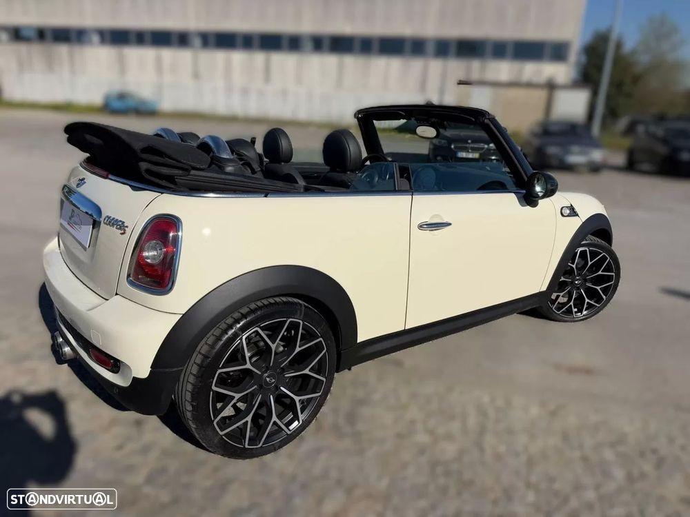 MINI Cabrio Cooper S - 7