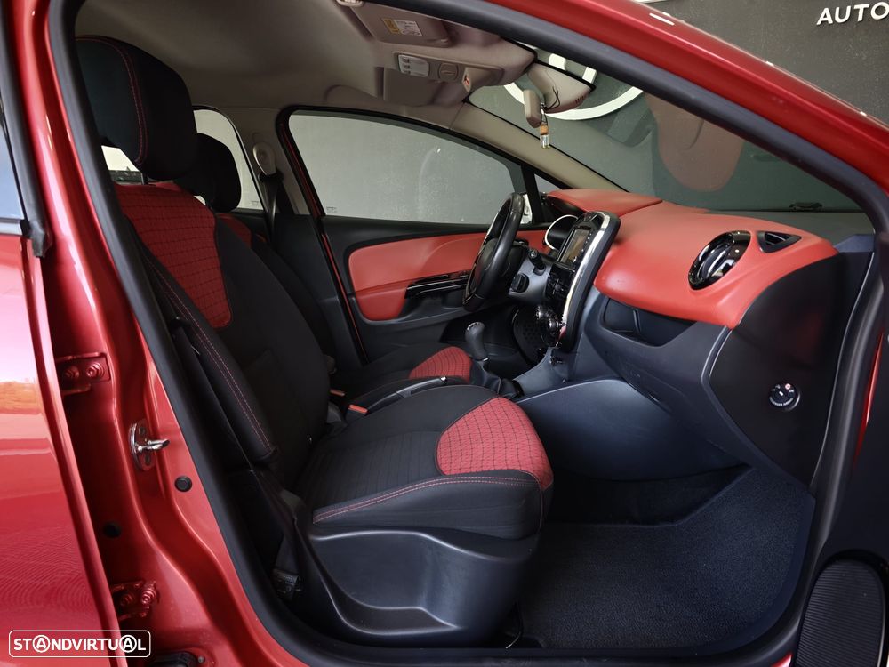 Renault Clio Sport Tourer dCi 90 Limited - 31