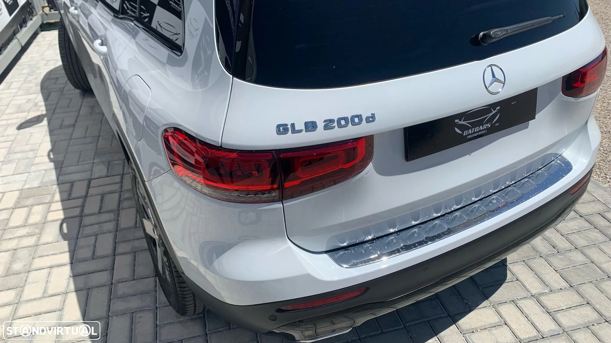 Mercedes-Benz GLB 200 d 8G-DCT Progressive - 4