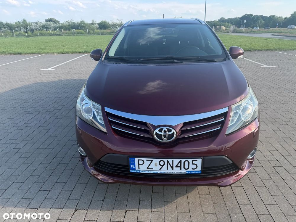 Toyota Avensis - 2