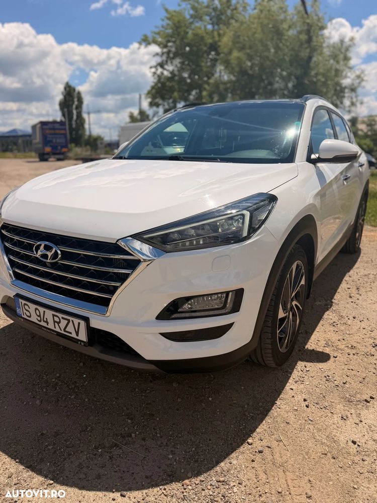 Hyundai Tucson 2.0 CRDI 4WD 8AT Luxury - 1