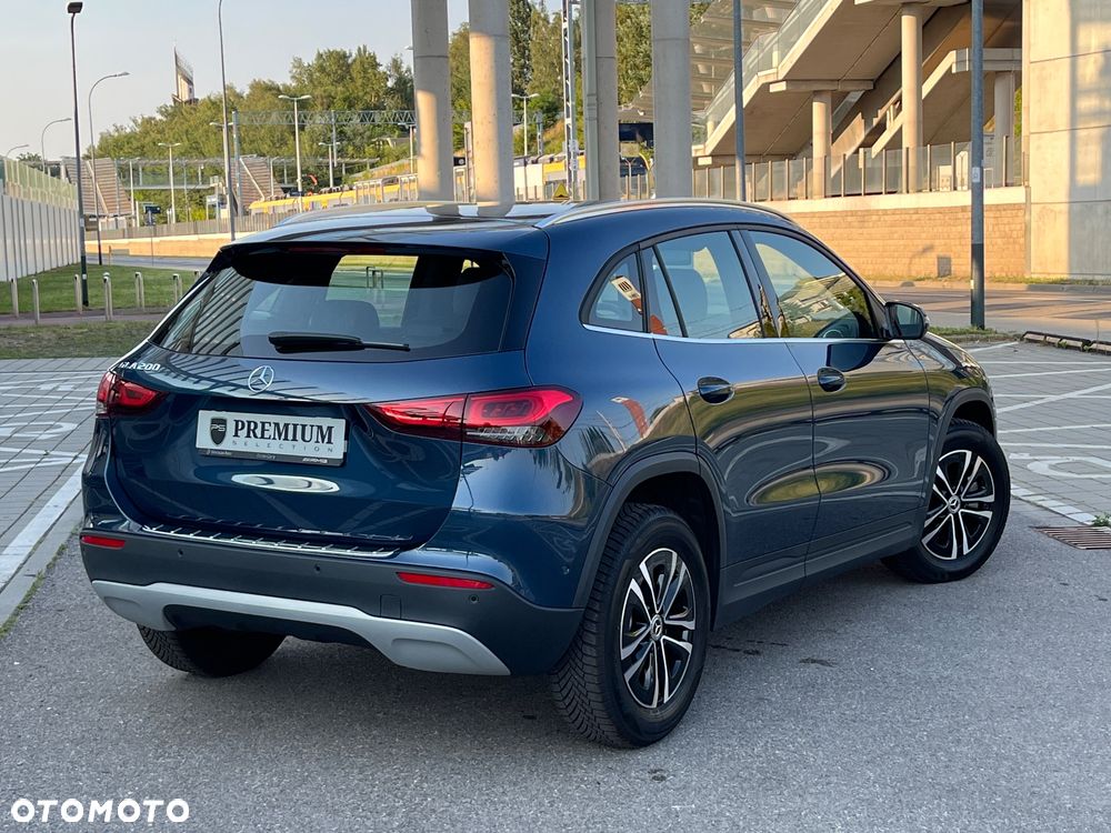 Mercedes-Benz GLA 200 Style - 11