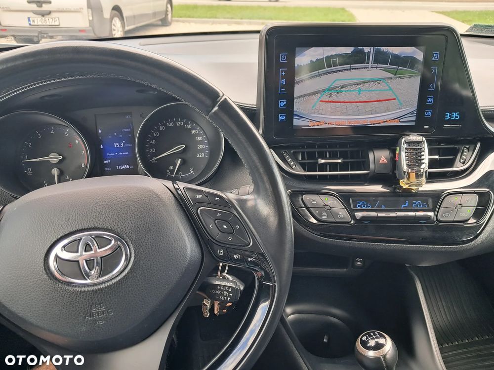 Toyota C-HR 1.2 T Dynamic - 28