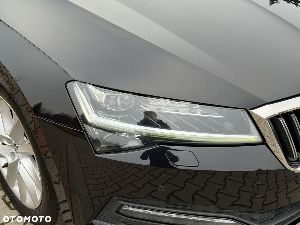 Skoda Superb 2.0 TDI SCR Ambition - 37