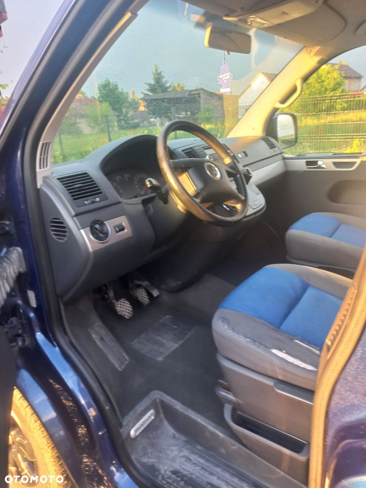 Volkswagen Multivan - 5