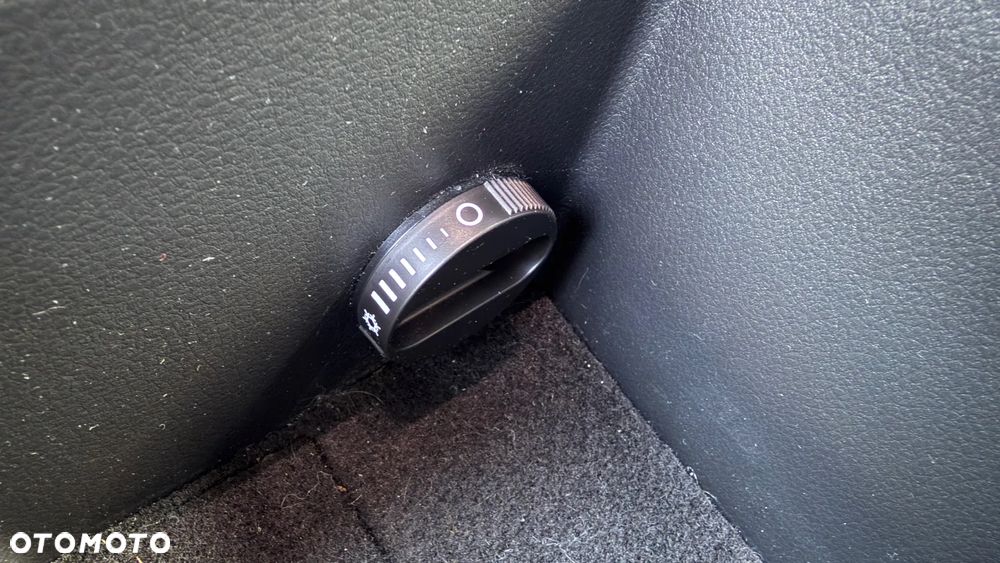 Skoda Superb 2.0 TDI DSG Ambition - 14