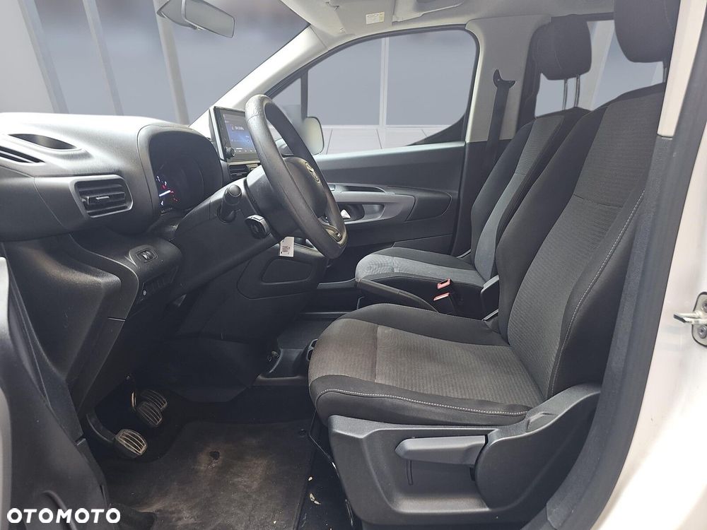 Toyota Proace City Verso Long 1.5 D-4D Business - 8