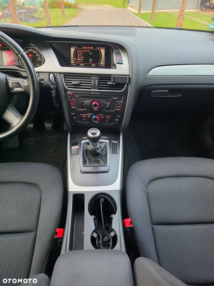 Audi A4 Avant - 11