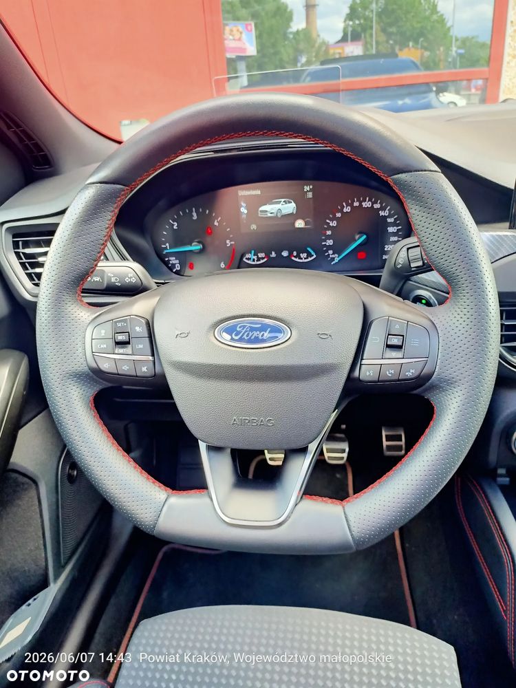 Ford Focus 2.0 EcoBlue STart-Stopp-System ST-LINE X - 16