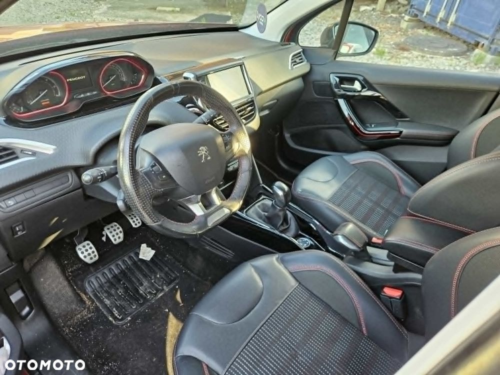 Peugeot 2008 1.6 BlueHDi Crossway - 18