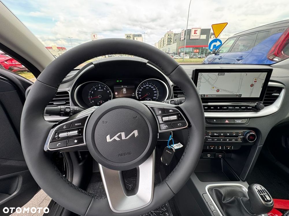 Kia XCeed - 18