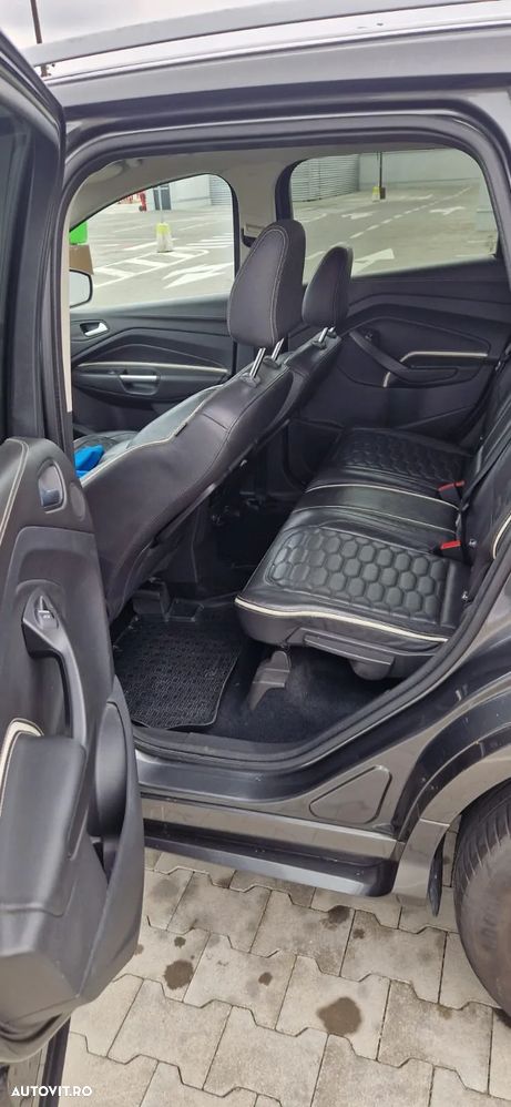 Ford Kuga 2.0 TDCi 4WD Powershift Vignale - 6
