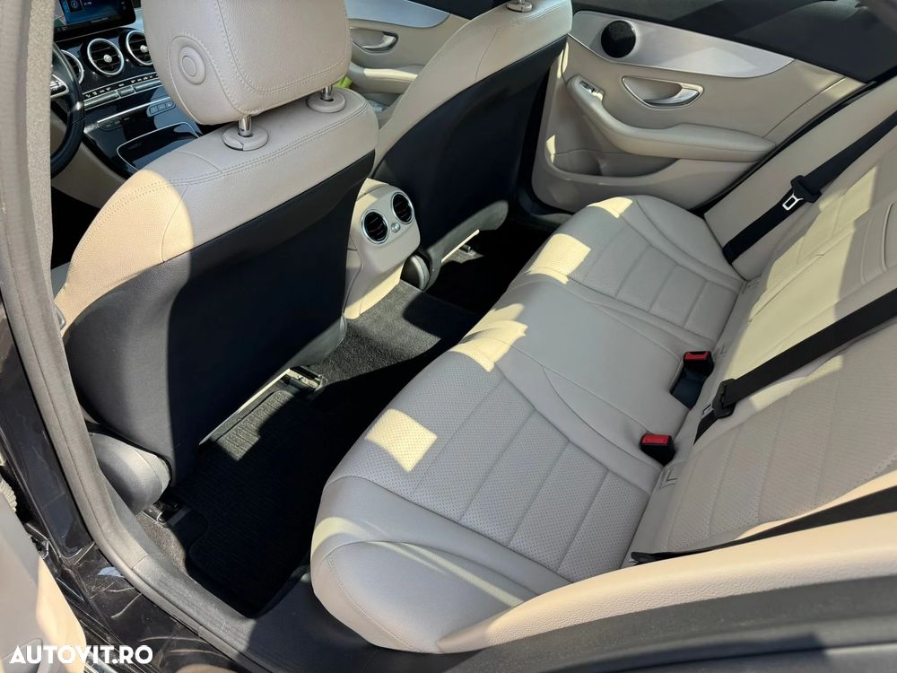 Mercedes-Benz C 220 d 9G-TRONIC - 22