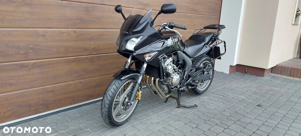 Honda CBF - 32