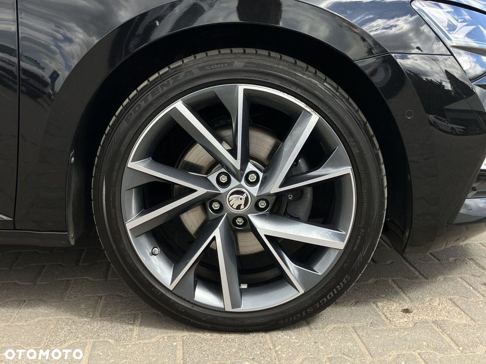 Skoda Superb 2.0 TDI SCR Sportline DSG - 11