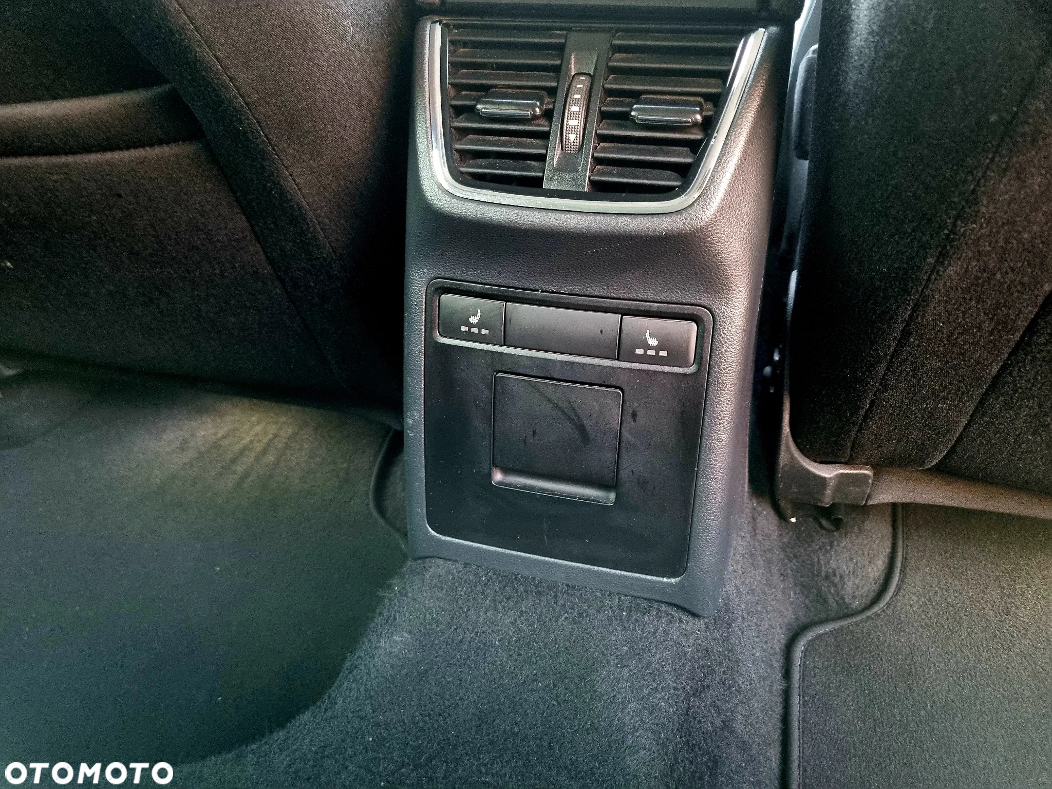 Skoda Octavia Combi 2.0 TDI Style - 28