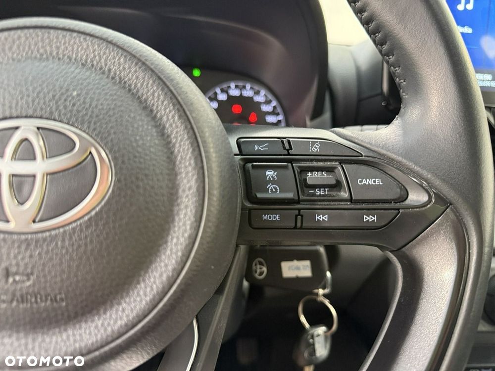 Toyota Yaris 1.5 Comfort - 23