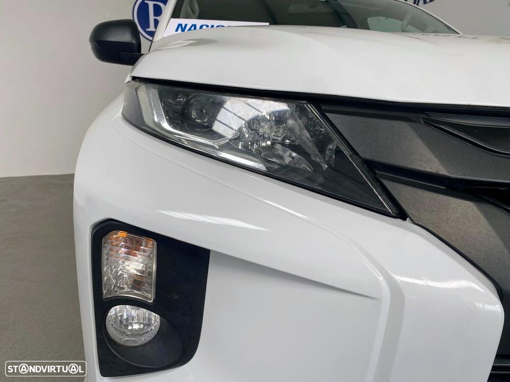 Mitsubishi L200 2.3 DI-D CD Invite 4WD - 24