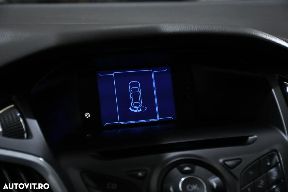 Ford Focus 1.6 TDCi DPF Start-Stopp-System Titanium - 8