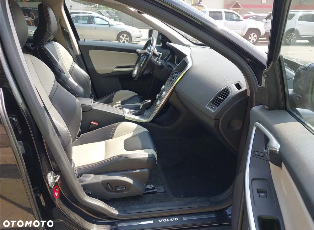 Volvo XC 60 - 10