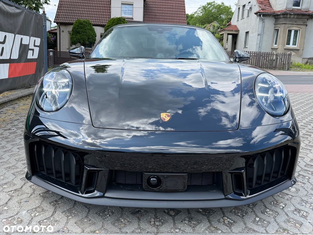 Porsche 911 Targa 4 GTS PDK - 4