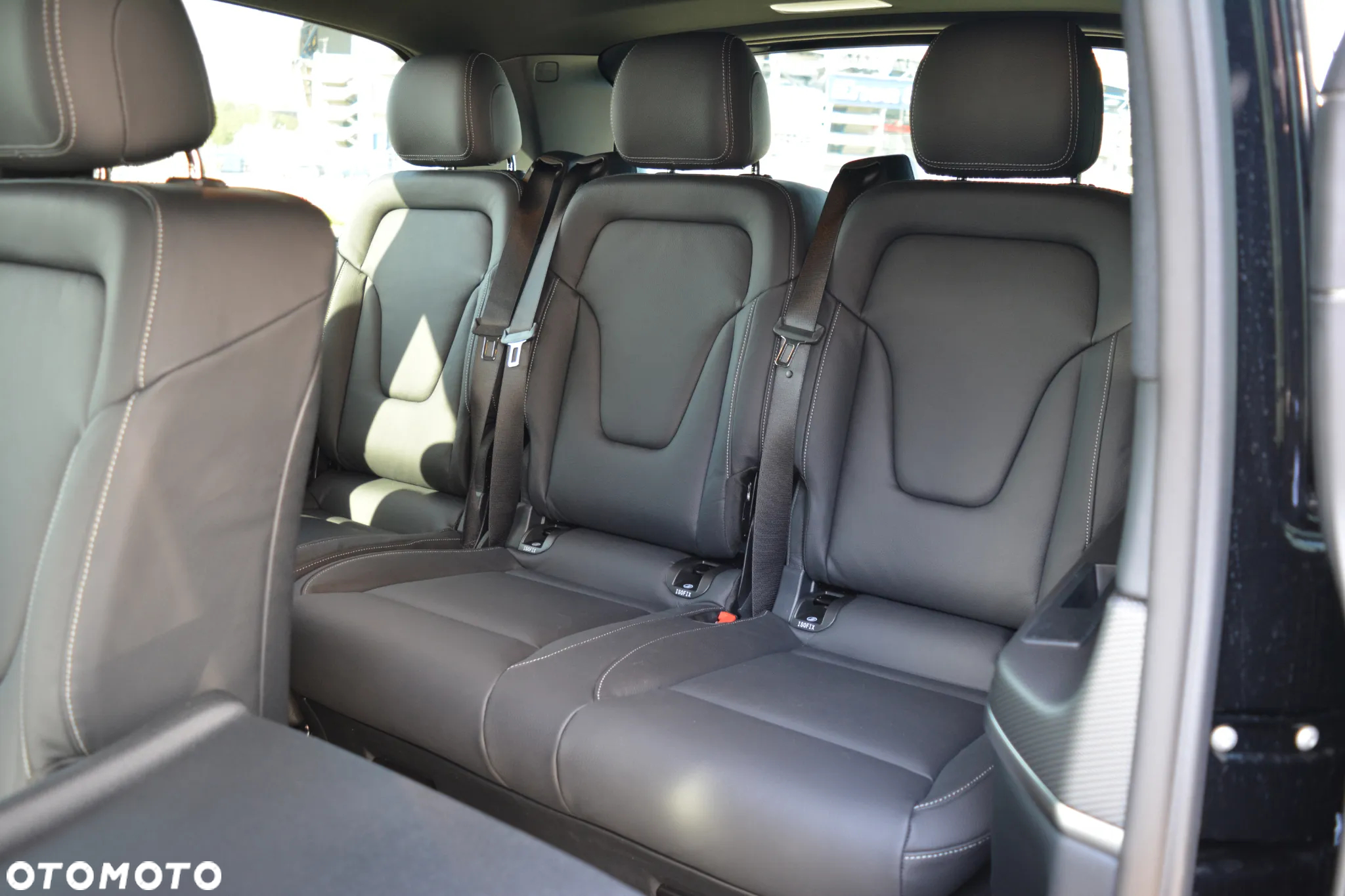 Mercedes-Benz Klasa V 300 d 4-Matic Avantgarde 9G-Tronic (d³ugi) - 27