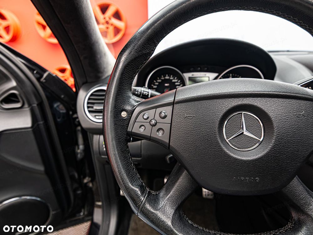 Mercedes-Benz ML - 17