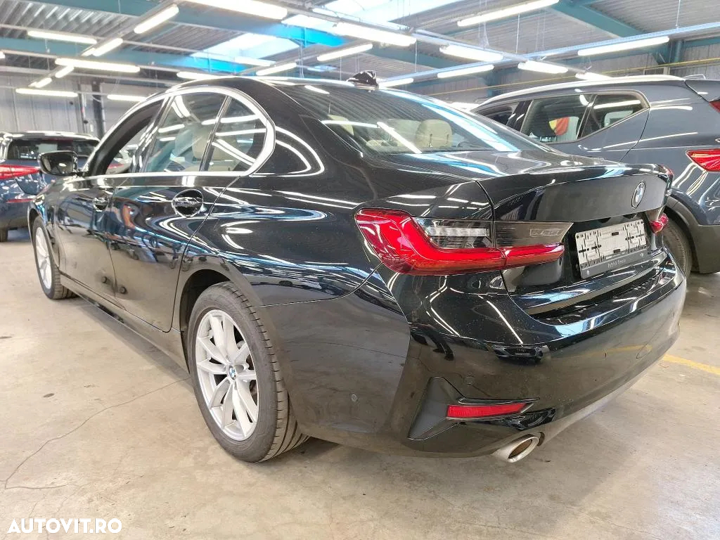 BMW Seria 3 330e AT PHEV - 3
