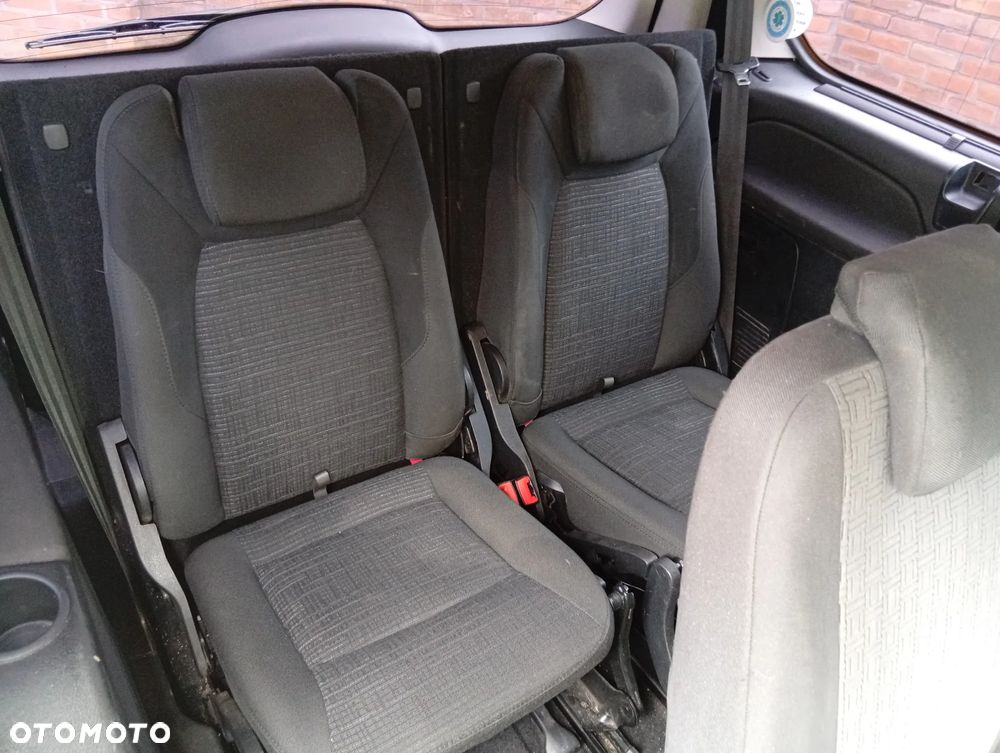 Ford Galaxy - 17