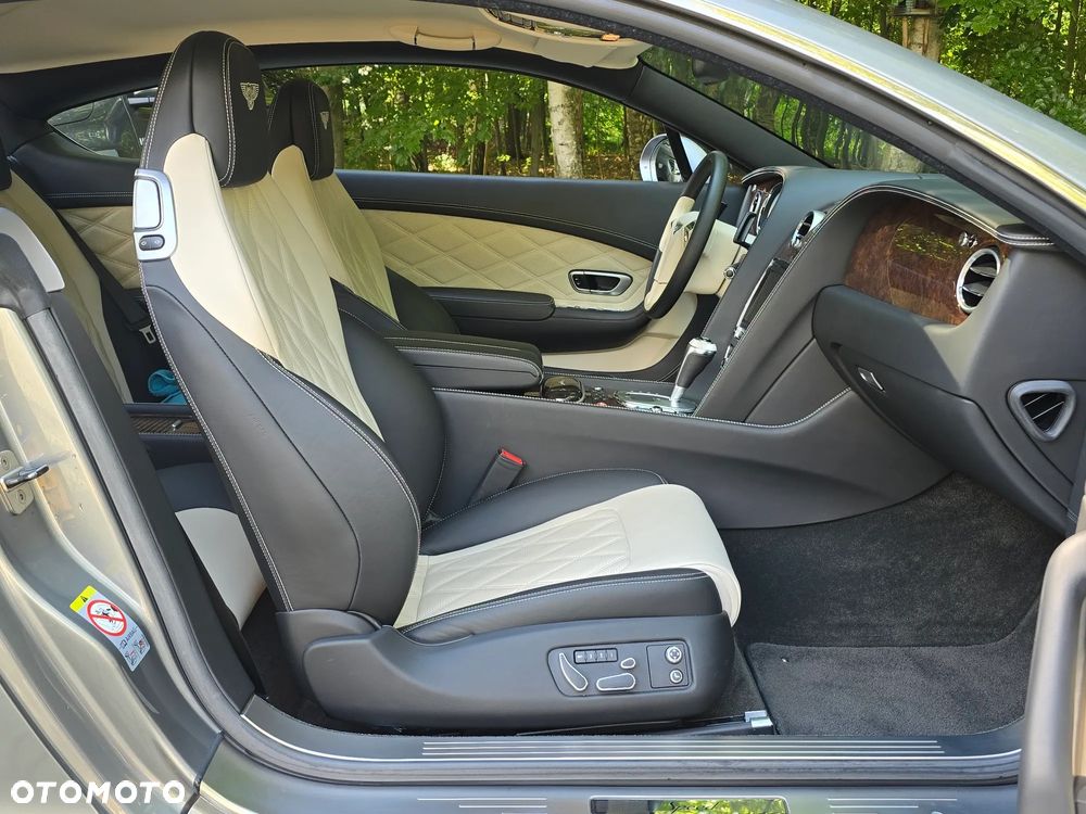 Bentley Continental GT - 26