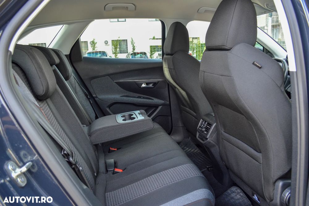 Peugeot 3008 BlueHDi 130 Stop & Start Allure - 23