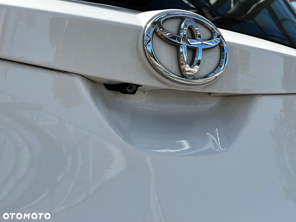 Toyota Auris - 10