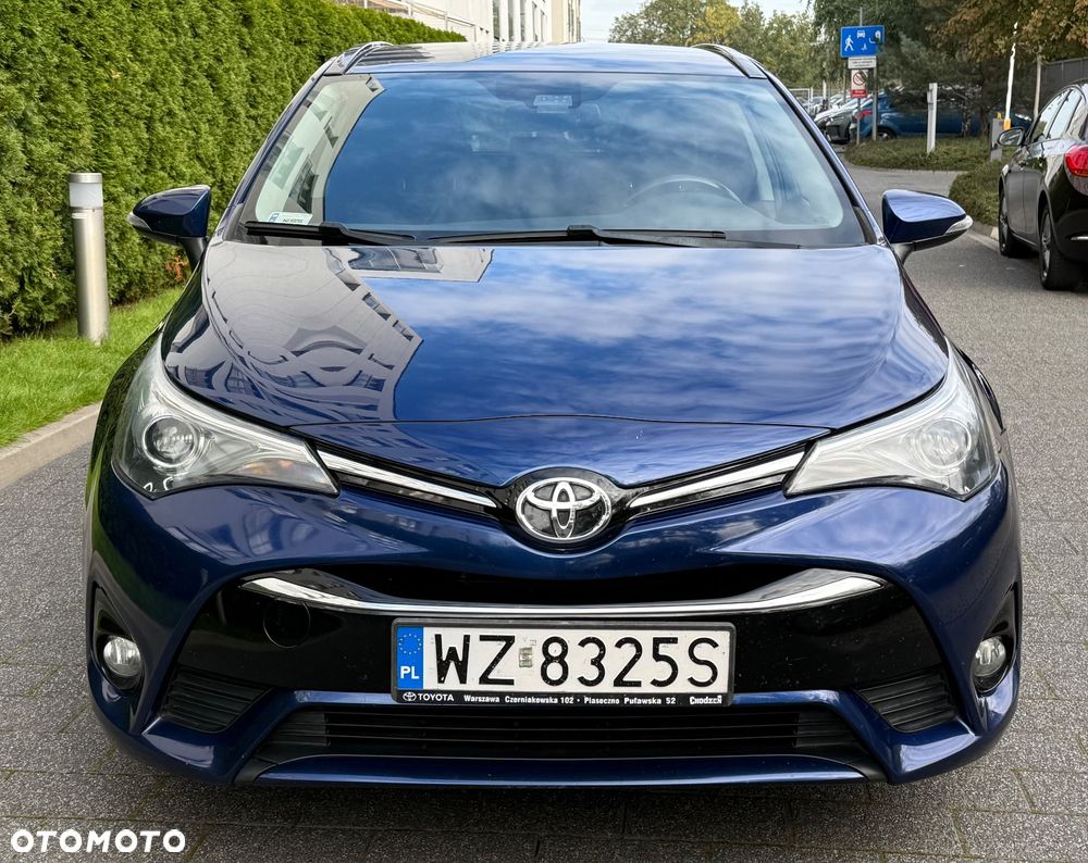 Toyota Avensis 2.0 D-4D Premium - 8