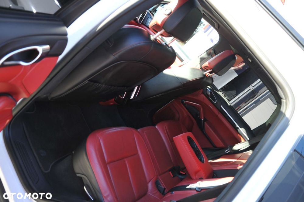 Porsche Cayenne - 25