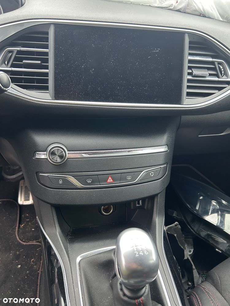 Peugeot 308 - 11
