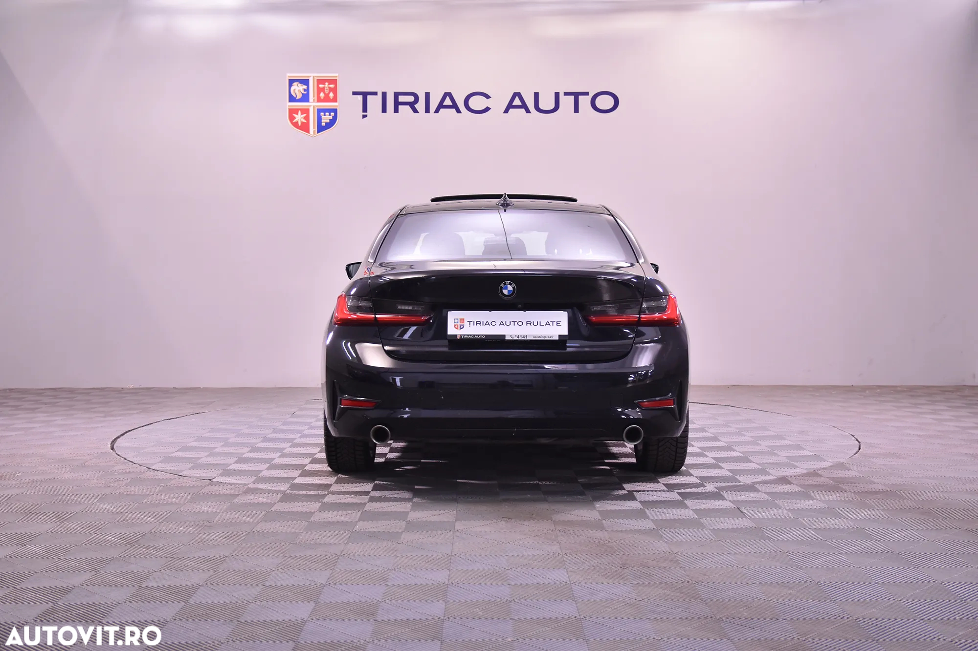 BMW Seria 3 320i AT - 4