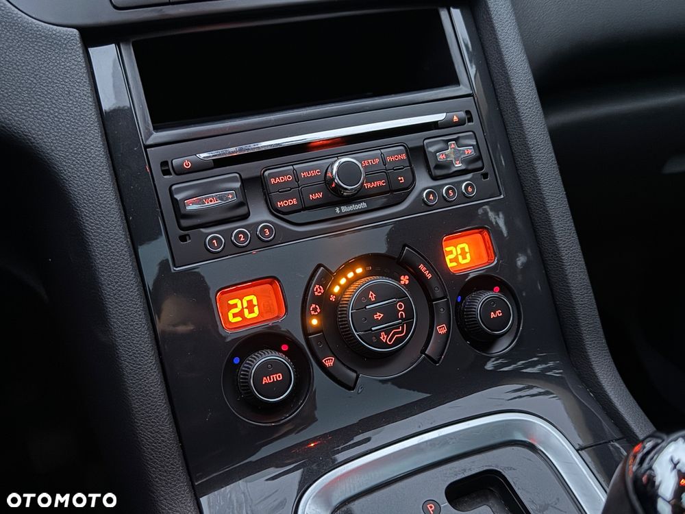 Peugeot 5008 THP 165 EAT6 Stop & Start Allure - 20