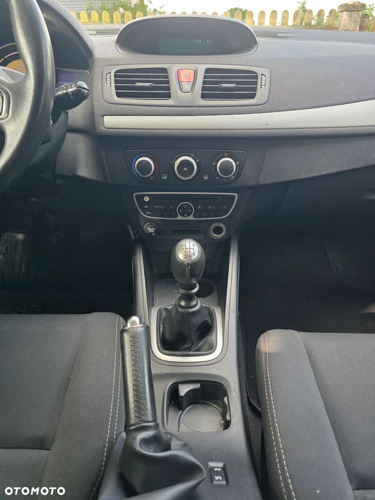Renault Megane 1.5 dCi Expression - 9