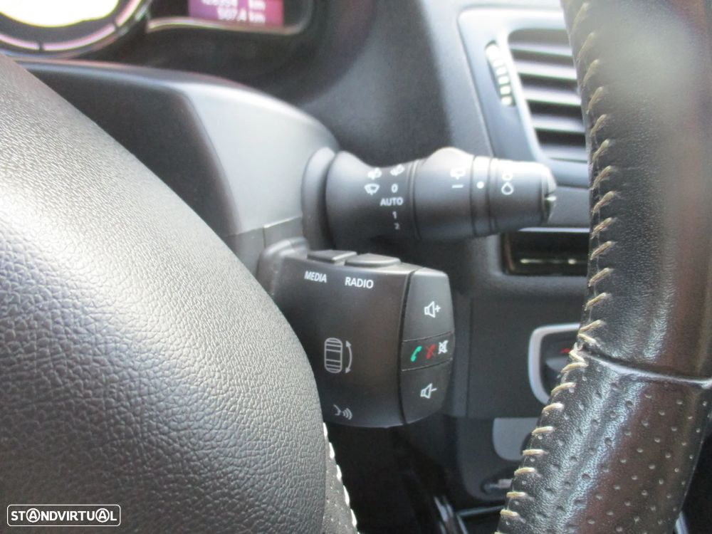 Renault Mégane Sport Tourer ENERGY dCi 110 Start & Stopp Bose Edition - 18