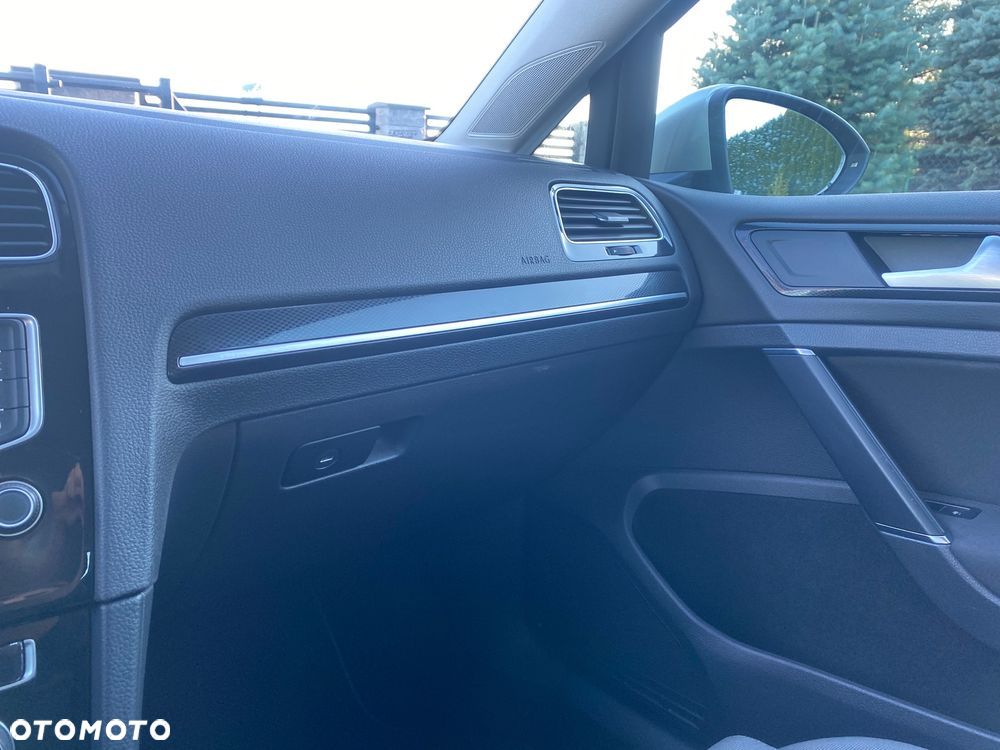 Volkswagen Golf VII 1.6 TDI BlueMotion Trendline - 20
