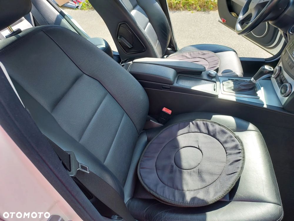 Mercedes-Benz Klasa C 200 CGI Automatik BlueEFFICIENCY Avantgarde - 6